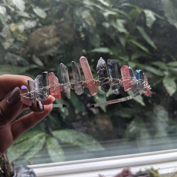 Unique crystal crown - Picture 1 of 4